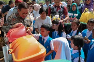 Pengelolaan Sampah Berbasis Warga di RW 07 Joglo: Sulap Limbah Jadi Sayur Sehat