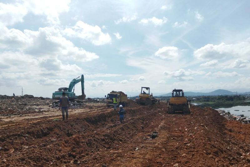 TPA Antang Dibenahi, PU Makassar Pastikan Tanah Uruk yang...