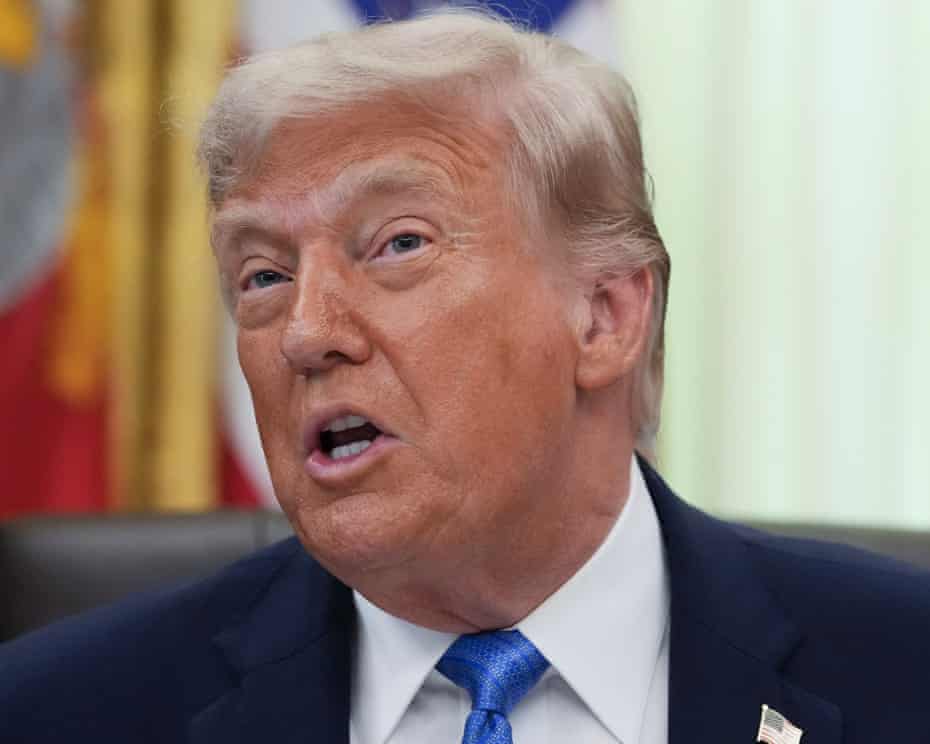 Trump Mengatakan Akan Menyerang Iran dengan 'Sangat Keras'