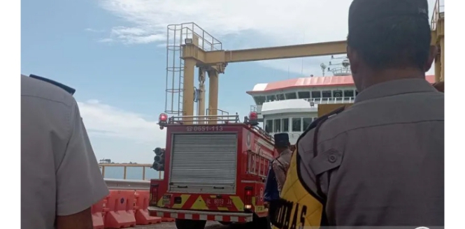 14 Orang Luka Bakar Dilarikan ke RS Akibat Kamar Mesin Ka...