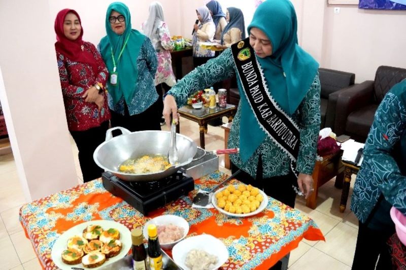 Generasi Sehat Dimulai dari Piring Makan, TP PKK Barito U...
