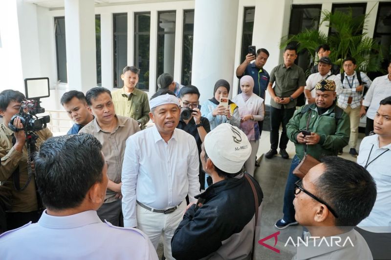 Tak Lolos SPMB Negeri? Pemprov Jabar Siapkan Sekolah Swas...