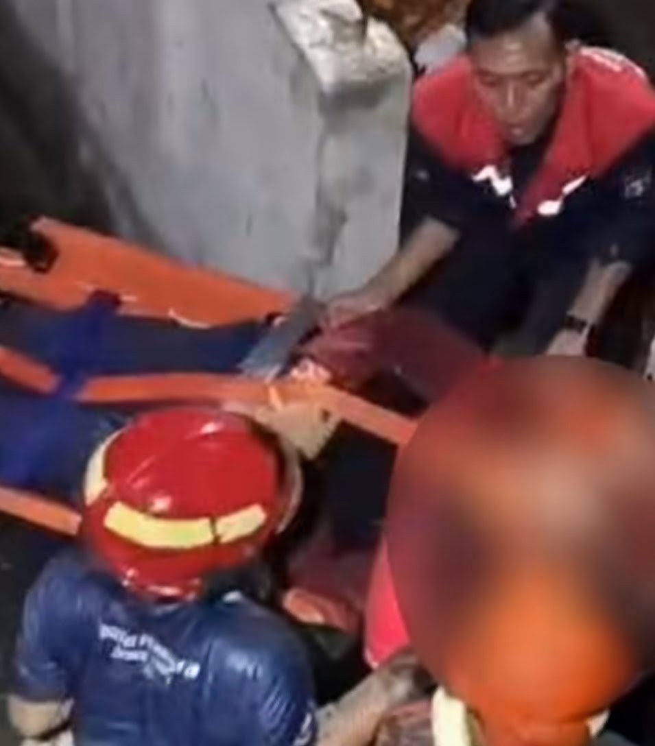 Tragis Istri Tewas, Pasangan Lansia Jatuh ke Galian Gorong-gorong Depan Plasa Marina Surabaya
