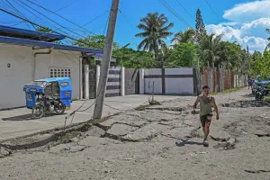 Gempa Dahsyat di Filipina Angkat Dasar Laut Hingga Dua Meter