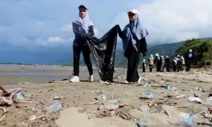 Gerakan Wisata Bersih Diper...