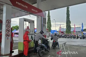 Gubernur Papua Minta Pengawasan Distribusi BBM Diperketat untuk Cegah Penimbunan.