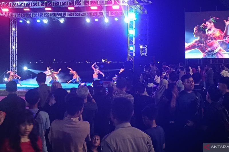 Pemprov Kepri dan TVRI Gelar Nobar Piala Dunia 2026 Perdana di Taman Gurindam 12