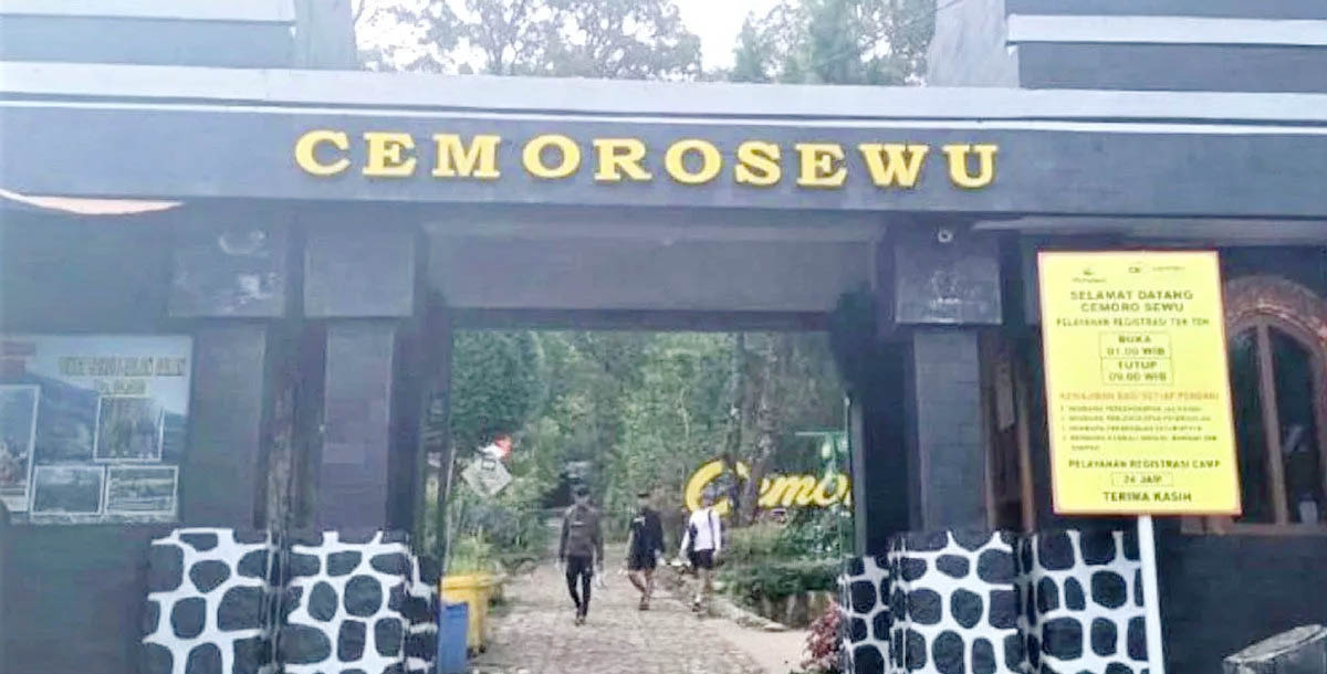 Gunung Lawu Mulai Didatangi Ratusan Pendaki untuk Berziarah dan Sambut Malam 1 Suro