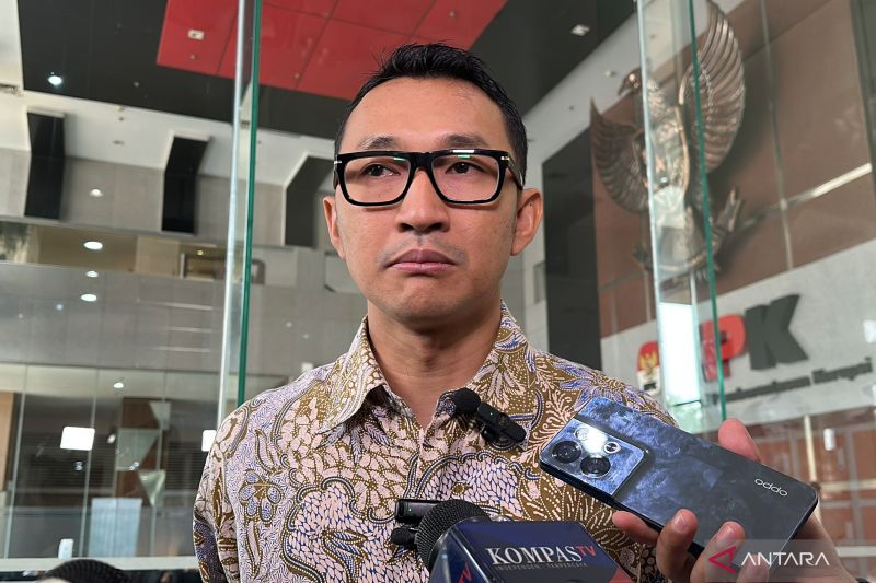 Kasus Suap Proyek Kereta Api, KPK Panggil Mantan Dirut PT Len Railway Systems.