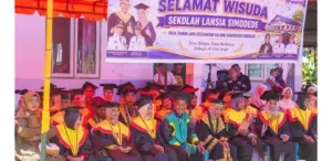 Usia Lanjut Tak Hentikan Menuntut Ilmu! 57 Peserta Didik Sekolah Lansia di Pulau Simeulue Diwisuda