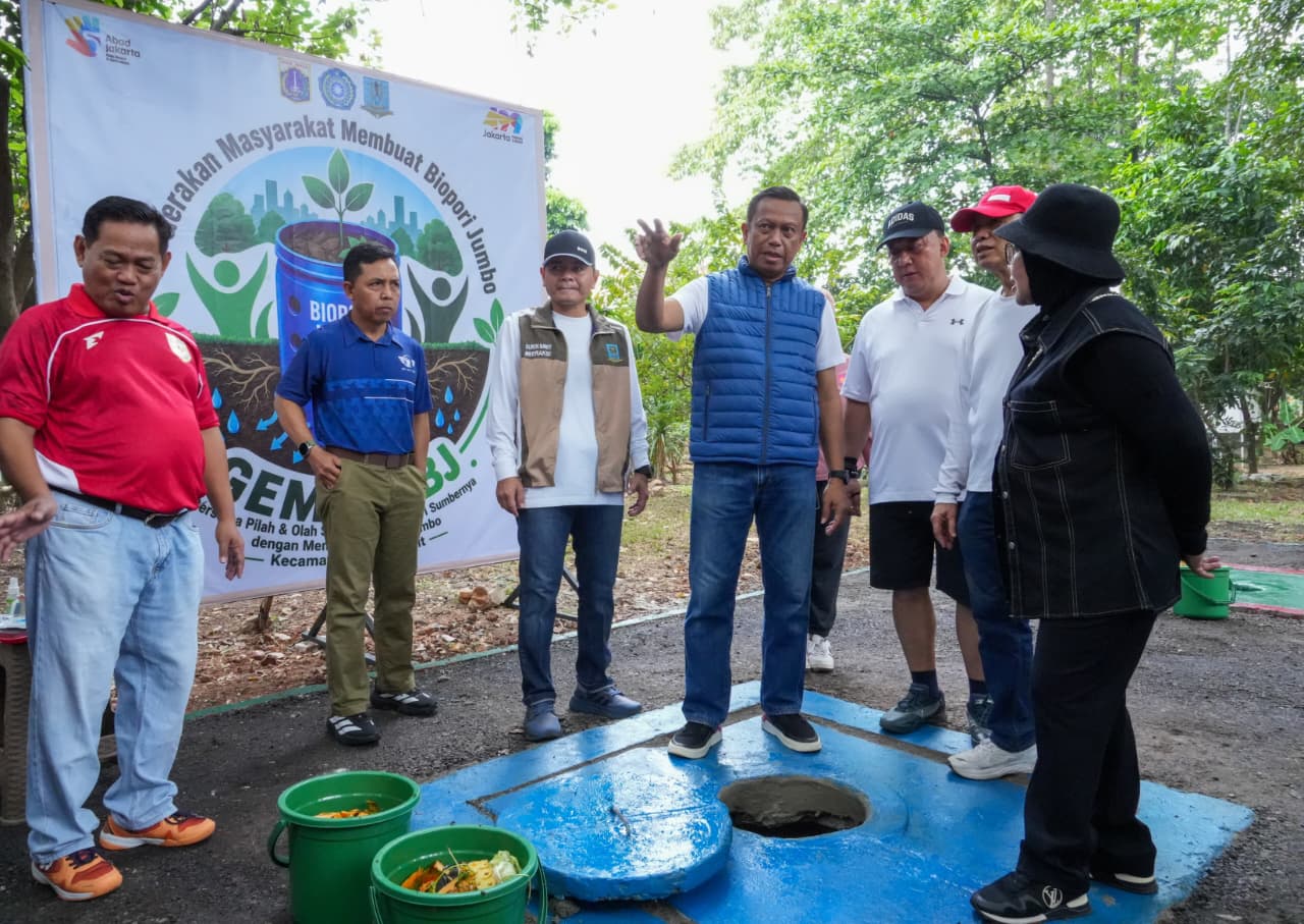 Wali Kota Jaktim Apresiasi Warga RW 013 Pondok Kelapa, Ke...