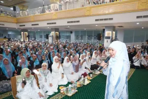 Gubernur Jawa Timur Khofifah Ajak Masyarakat Maknai Tahun Baru Islam dengan Hijrah