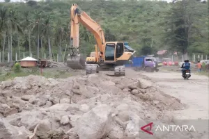 Pelabuhan Kilo Diproyeksika...