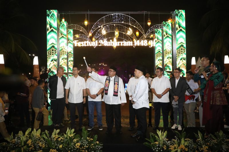 Pemprov DKI Meriahkan Tahun Baru Islam dengan Pawai Obor ...