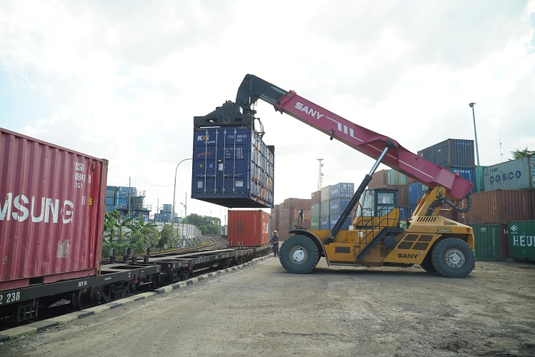 PT KAI Angkut 26,49 Juta Ton Barang Sepanjang Januari-Mei...