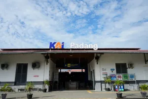 PT KAI Catat Kereta Api Sumatra Barat Angkut 913.674 Penumpang