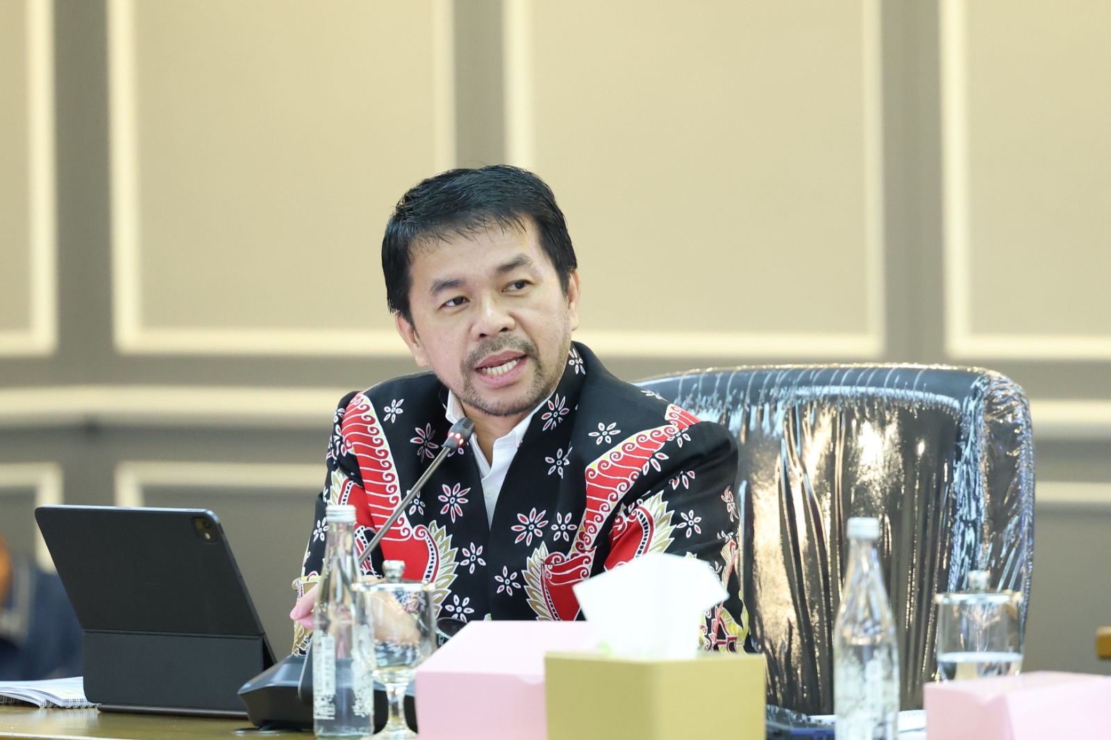 Usul Tambahan Anggaran, Marinus Gea Minta MPR Utamakan Ke...