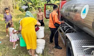 Bogor dan Bekasi Mulai Kekeringan, Air Bersih Didistribusikan