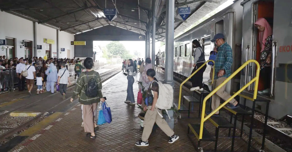 KA Siliwangi Jadi Primadona, Angkut 15 Ribu Lebih Penumpa...
