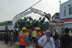 Penertiban 174 Bangunan Liar di Jalan Terusan Pasirkoja Bandung