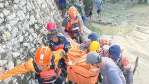Tim SAR Temukan Jasad Pemuda Terseret Arus Sungai Rongkong