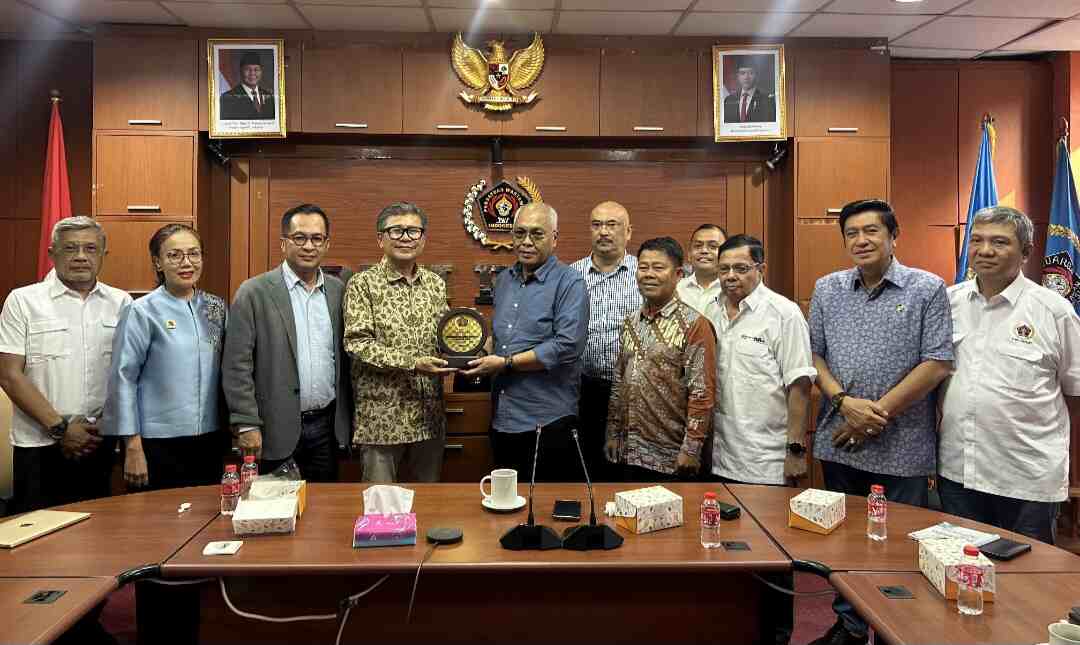  ​AFPI dan PWI Jajaki Kolaborasi Program Edukasi Finans...