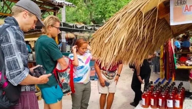 Bakom RI: Devisa Pariwisata RI Tumbuh 6,3 Persen Ditopang...