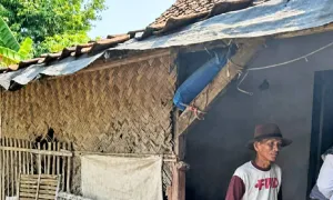 Rumah Mak Aceung akan Dibongkar karena Tidak Layak Huni