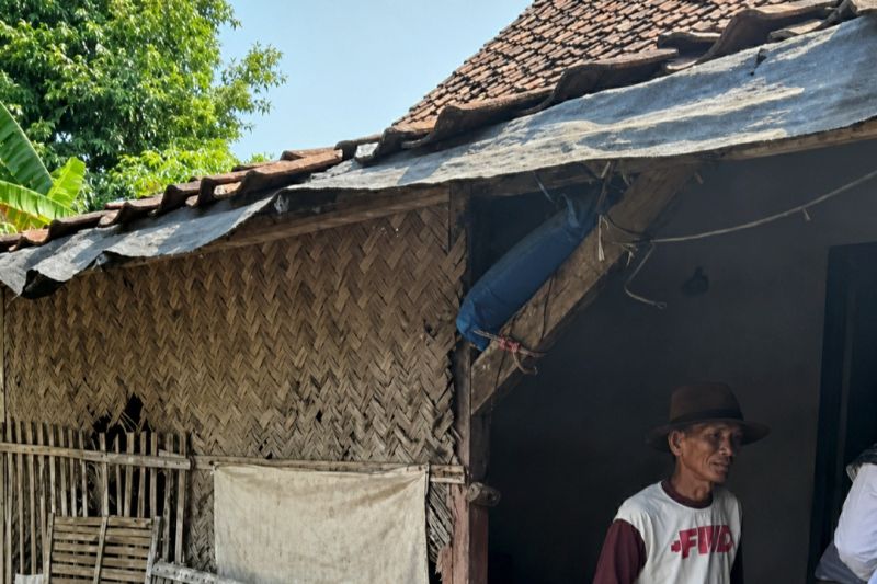Impian Lansia Sebatang Kara di Karawang Terwujud, Kini Mi...