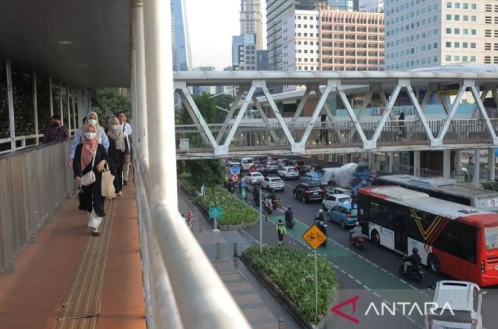 Tak Kunjung Membaik, Kualitas Udara Jakarta Pagi Ini Terburuk Ketiga di Dunia, Jangan Lupa Pakai Masker! 