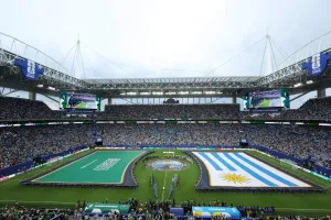 Piala Dunia Mencekam: Stadion Miami Dikepung Asap Pekat Kebakaran Semak