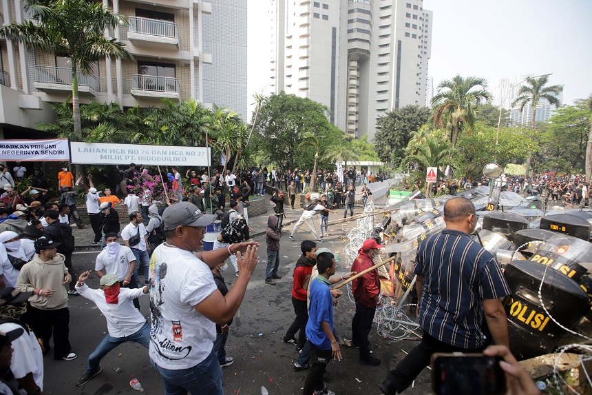 PN Jakarta Pusat Eksekusi Lahan Eks Hotel Sultan, Pengoso...