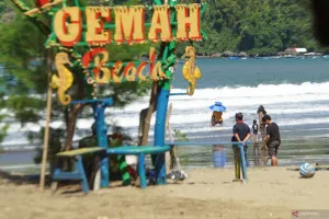 5 Pengelola Wisata Pantai di Tulungagung Stop Tarik Retribusi, Ada Apa Ya?