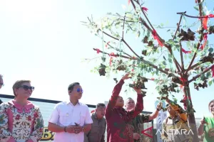 Gubernur Kalbar: Festival B...