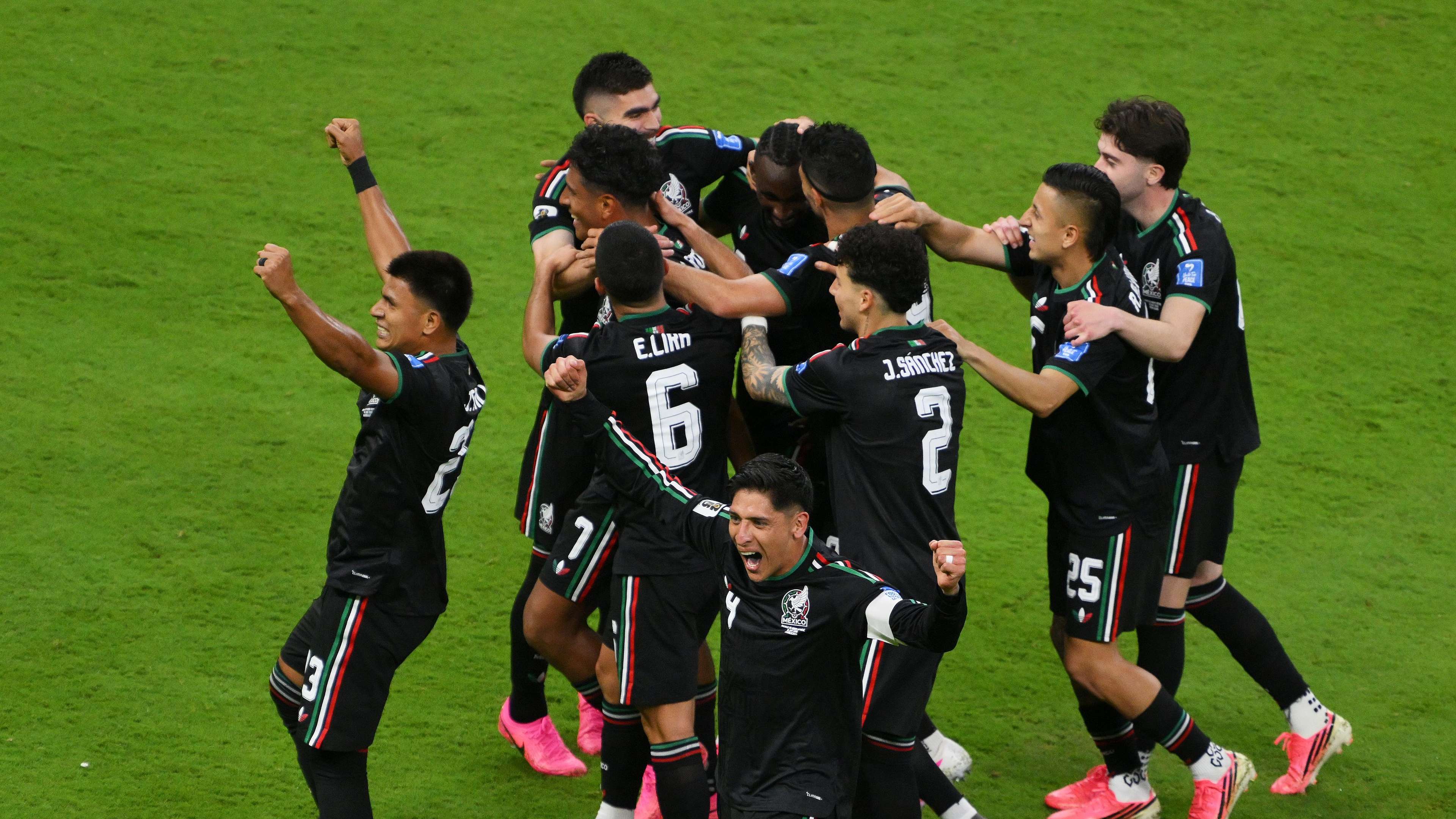 Meksiko Jadi Tim Pertama Lolos ke Babak Gugur Piala Dunia...
