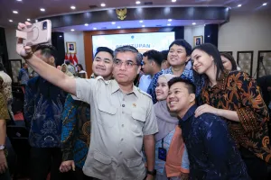 Menaker Dorong Peserta MagangHub Batch III Raih Sertifikasi Kompetensi demi Daya Saing Kerja.