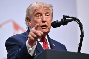 Trump dan Pezeshkian Sepakat Akhiri Perang di Timur Tengah