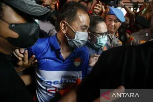 Jadi Tersangka, Roy Suryo dan Tifa Jatuh Sakit, Dirawat Inap di RS Polri