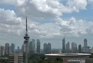 Cuaca Jakarta Diperkirakan Cerah Berawan pada Senin Pagi Hingga Siang