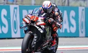 Dihukum dan Dilarang Balapan, Kok Marco Bezzecchi Masih Nyaman di Puncak Klasemen MotoGP 2026?