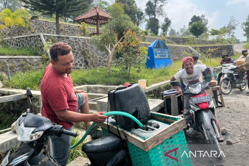 BNPB: Klaten Mulai Hadapi Dampak Ganda Kemarau, Karhutla ...