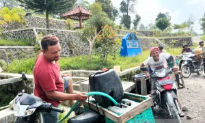 Kemarau Picu Karhutla dan K...