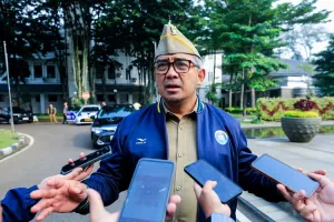 Pemkot Bandung Tertibkan Pedagang di Depan Pusdai