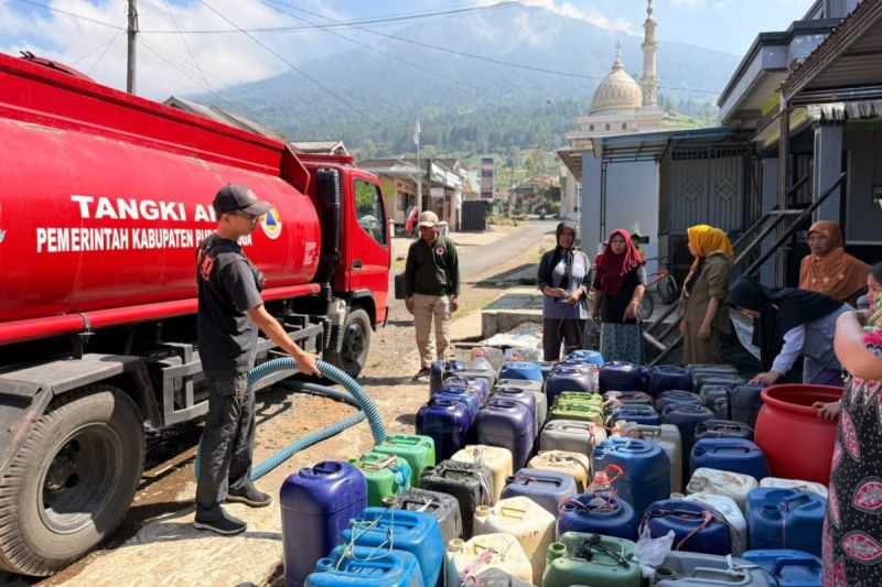 Warga 3 Desa di Purbalingga Krisis Air Bersih Akibat Musim Kemarau.