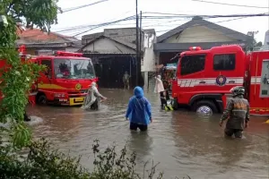 Banjir di Musim Kemarau Landa Kota Surabaya, Pemkot Optimalkan Pompa 