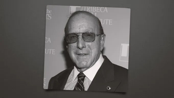 Clive Davis, Sang Maestro Musik, Pemilik "Telinga Emas" M...