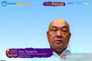 Kemendikdasmen Wajibkan Sekolah Sosialisasikan MPLS Ramah kepada Orang Tua Murid Baru.