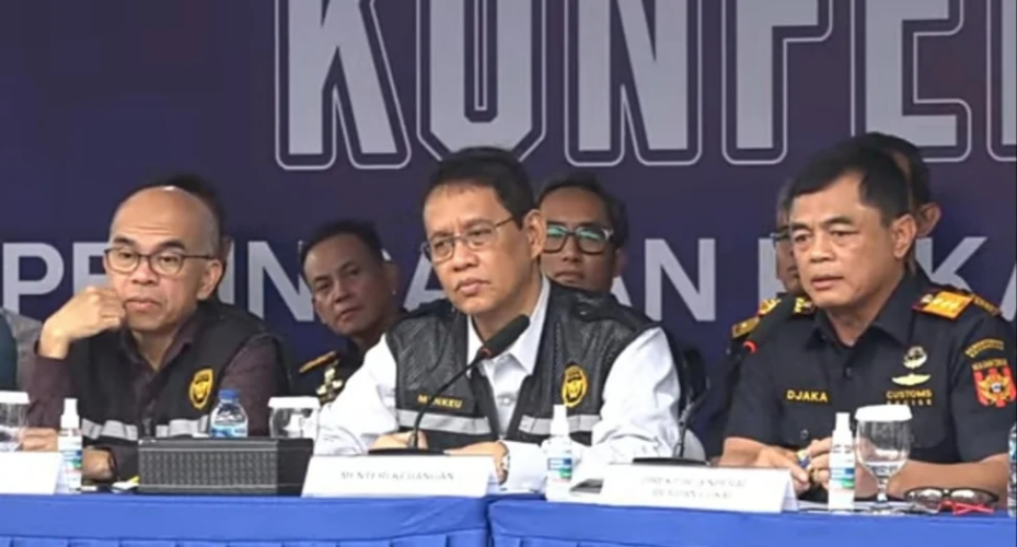 Menkeu Ancam Sanksi Lebih Berat Bagi Pelaku Impor Pakaian...