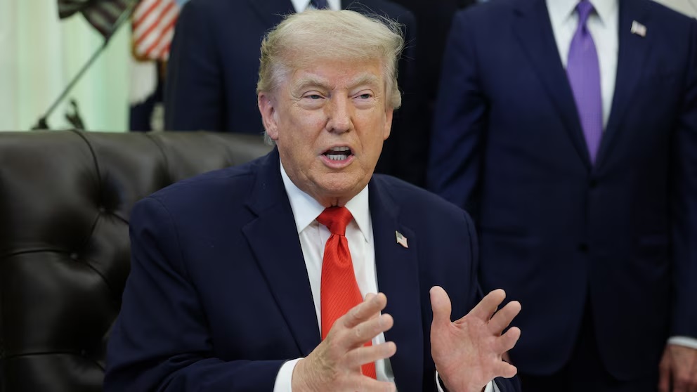 Trump Klaim Aset Iran yang Dicairkan untuk Beli Produk Pe...