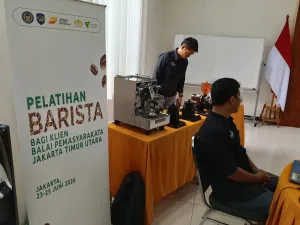 Kolaborasi Bapas Jaktim dan Dompet Dhuafa: Bekali Klien Pemasyarakatan Jadi Barista Andal